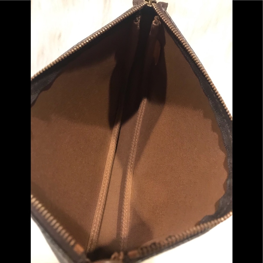 Authentic Louis Vuitton Pochette #6.7Q - Picture 7 of 8